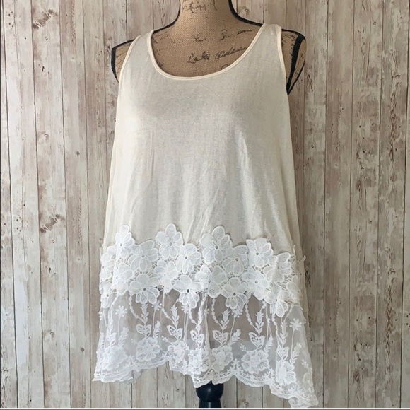 Anna-Kaci Tops - 😍SALE😍 Anna-Kaci Floral Lace Tank
